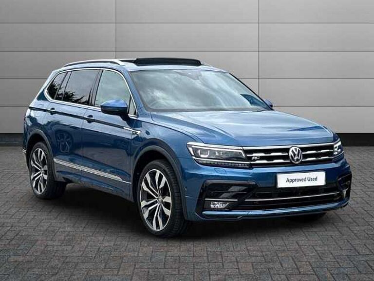 Volkswagen Tiguan Allspace 1.5 TSI (150ps) R-Line Tech EVO DSG + VOLKSWAGEN WARRANTY