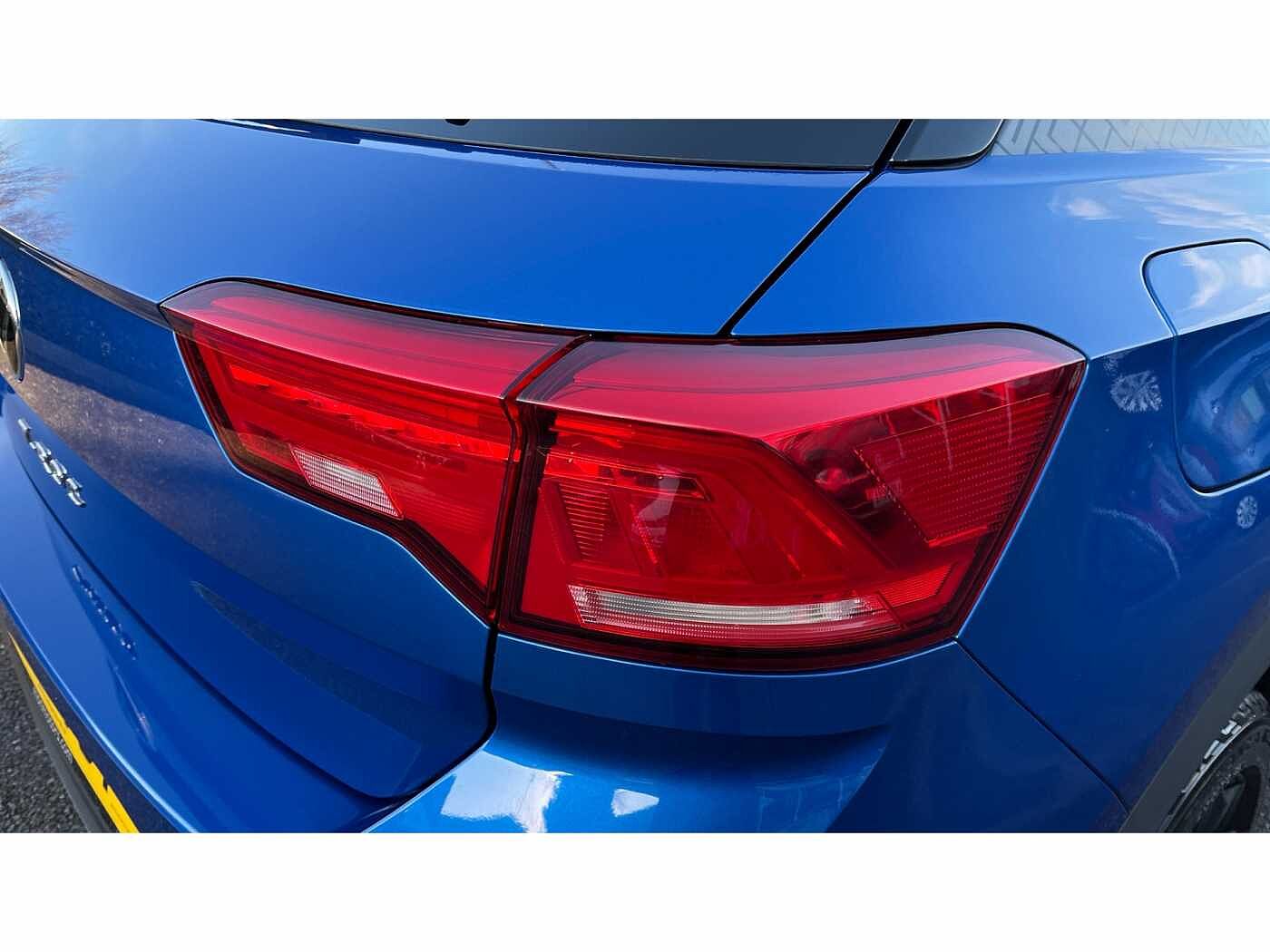 Volkswagen T-ROC 2017 1.0 TSI Black Edition 110PS