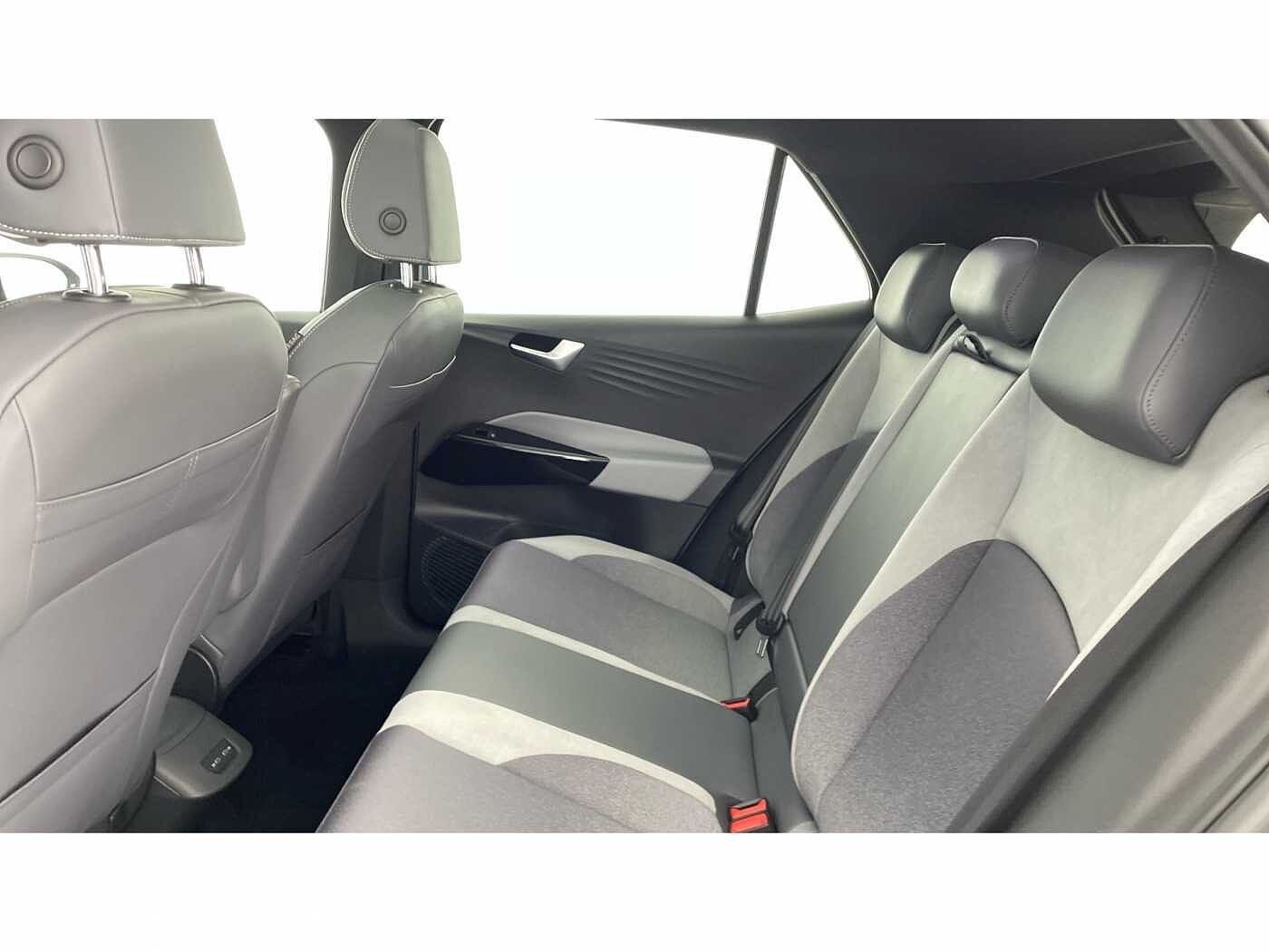 Volkswagen ID.3 Family Pro Performance 204PS 1-speed automatic 5 Door