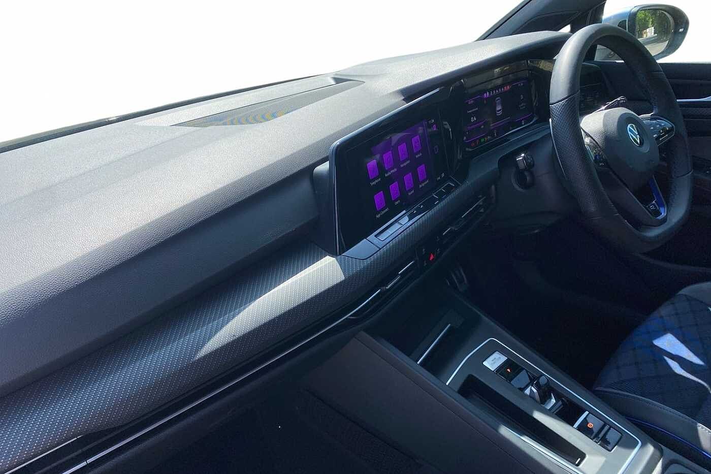 Volkswagen Golf R MK8 2.0 TSI 4Motion 320PS DSG 5 Dr