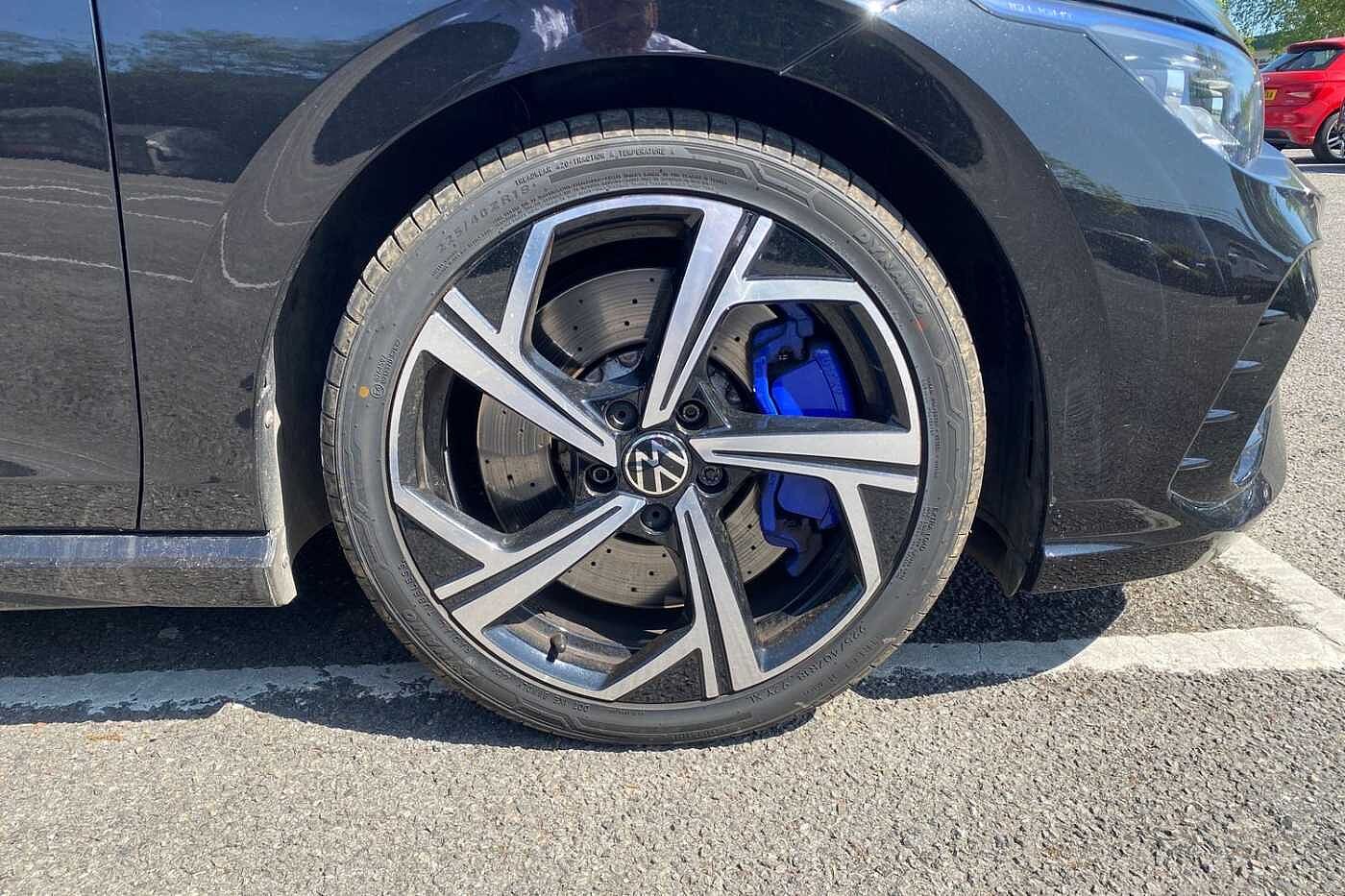 Volkswagen Golf R MK8 2.0 TSI 4Motion 320PS DSG 5 Dr