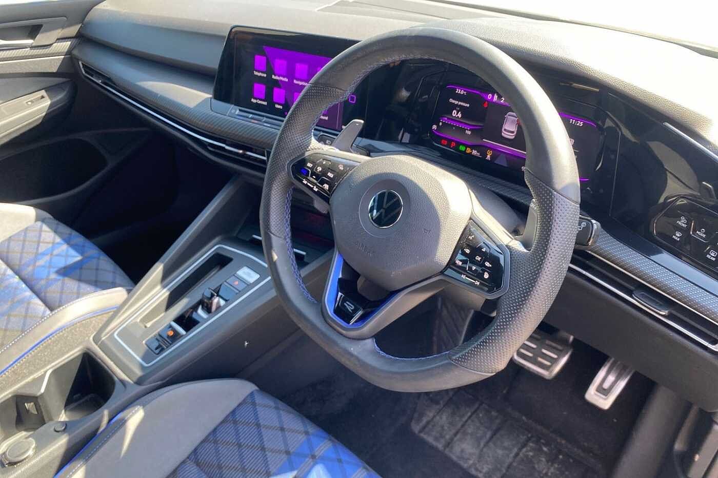 Volkswagen Golf R MK8 2.0 TSI 4Motion 320PS DSG 5 Dr
