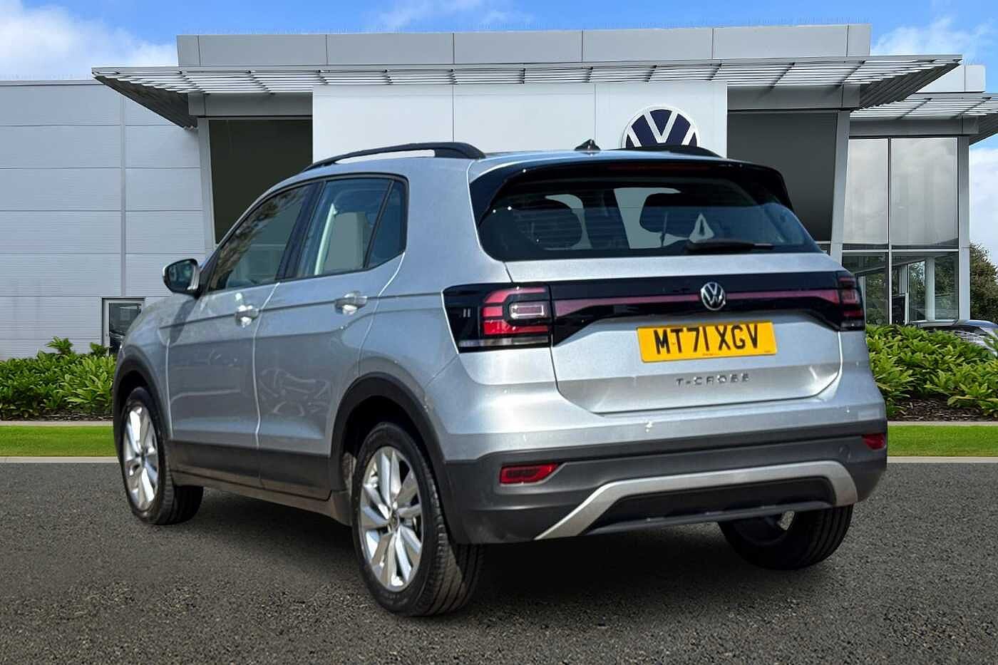 Volkswagen T-Cross 1.0 TSI (110ps) SE DSG Hatchback